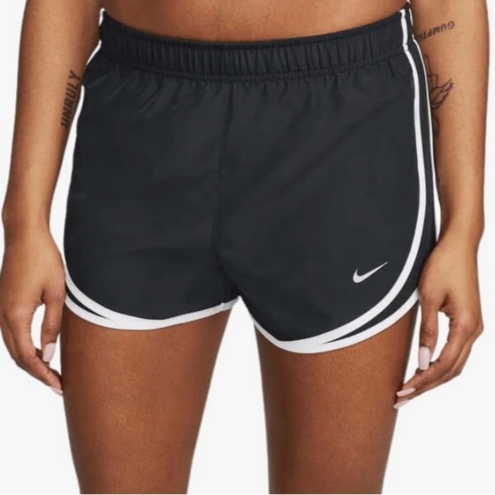 Nike Tempo Women’s Sz‎ XS Black Recycled Poly Running Shorts
